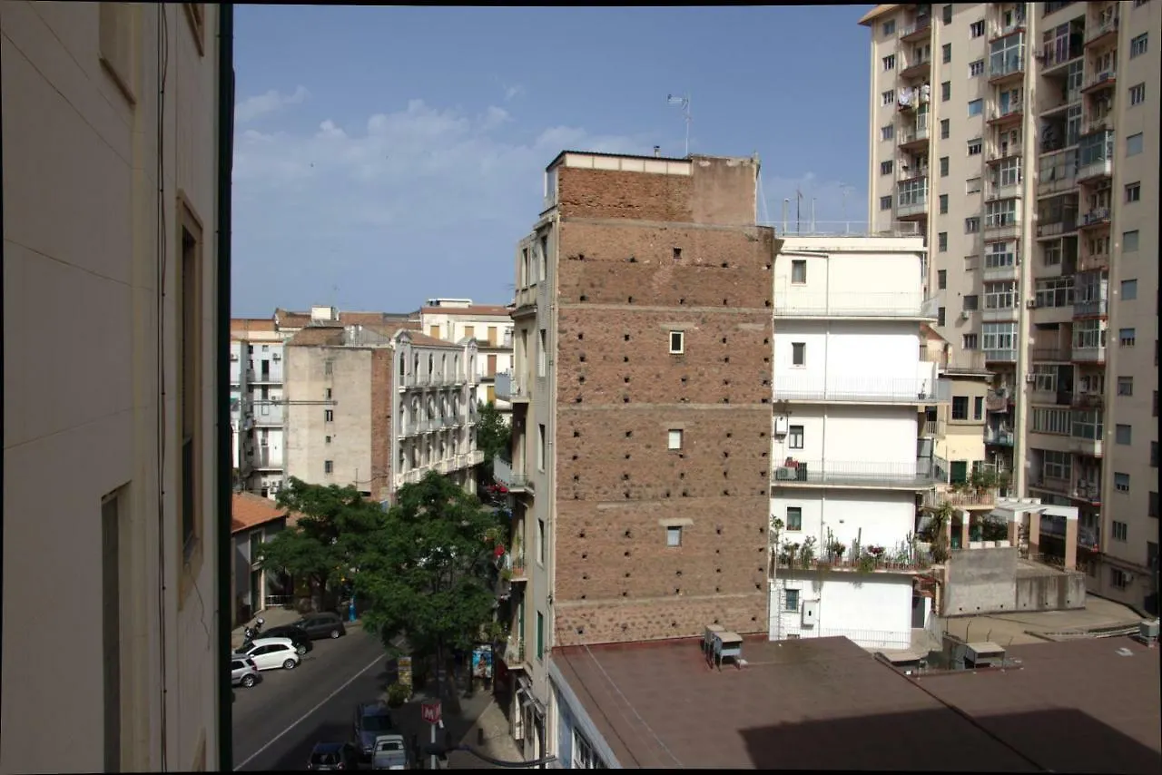 Del Toscano Home CTA 0*,  Italia