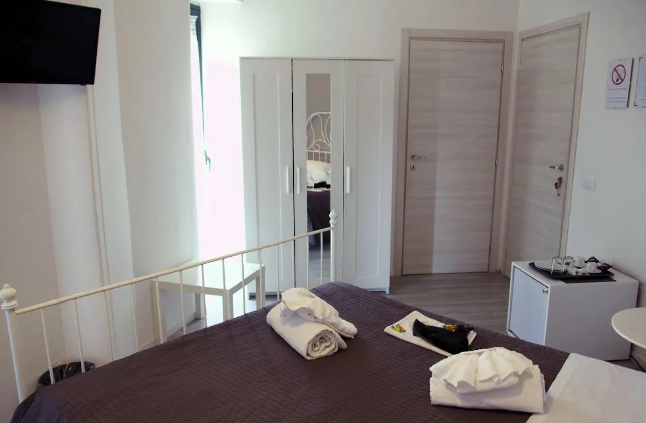 Del Toscano Home CTA Italia